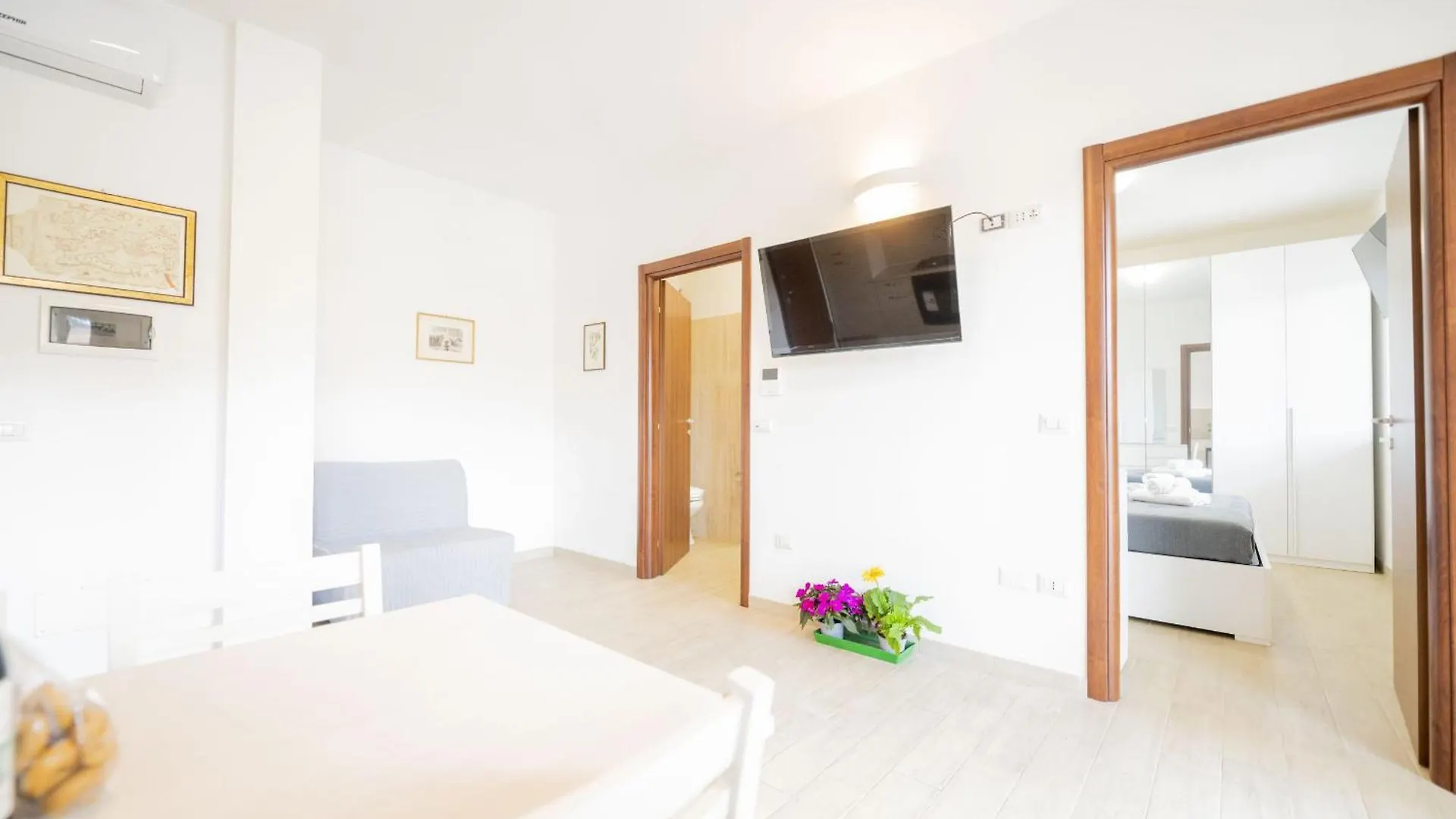 Terraced Apartment By The Ancient Appian Way 4 Rome